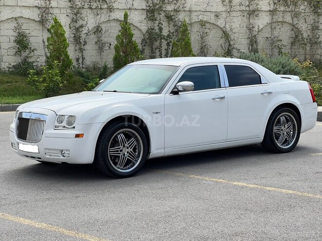 Chrysler 300C 2005, 195,000 km - 2.7 l - Bakı