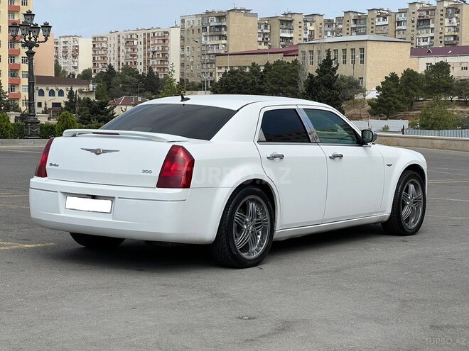 Chrysler 300C 2005, 195,000 km - 2.7 l - Bakı