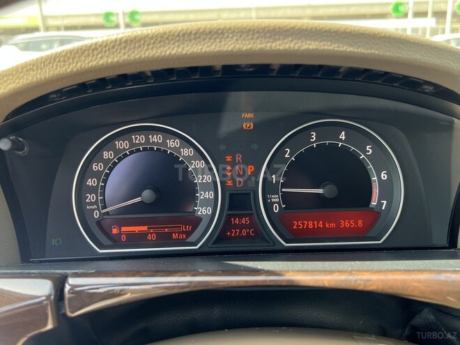 BMW  2004, 257,500 km - 4.8 l - Bakı