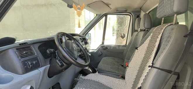 Ford Transit 2010, 322,000 km - 3.2 л - Quba