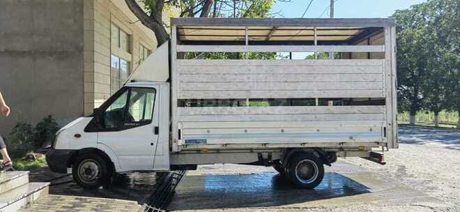 Ford Transit 2010, 322,000 km - 3.2 л - Quba