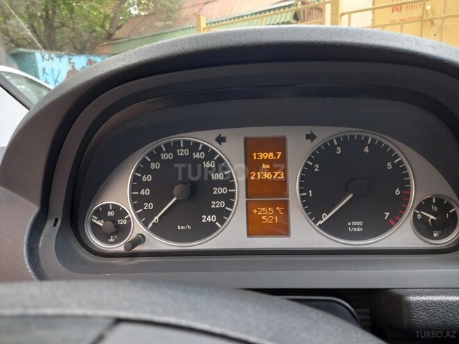 Mercedes B 170 2006, 213,673 km - 1.7 l - Bakı