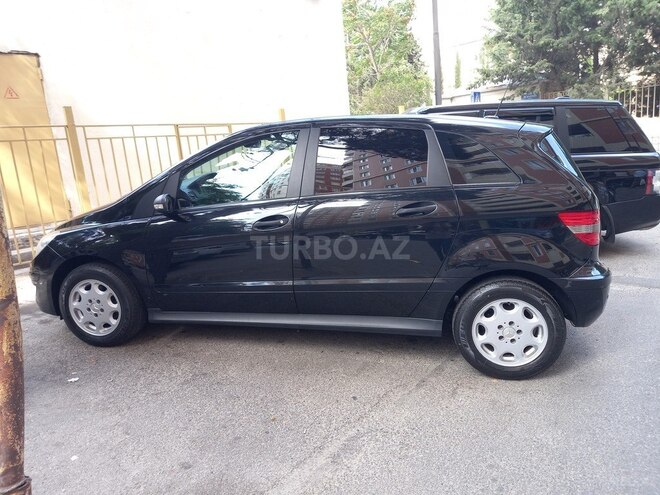 Mercedes B 170 2006, 213,673 km - 1.7 l - Bakı