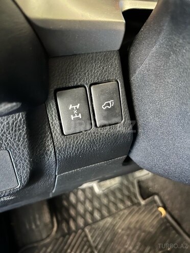 Toyota RAV4 2013, 210,000 km - 2.5 л - Bakı