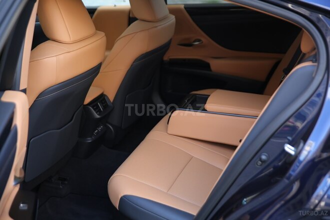 Lexus ES 300h 2022, 0 km - 2.5 l - Bakı