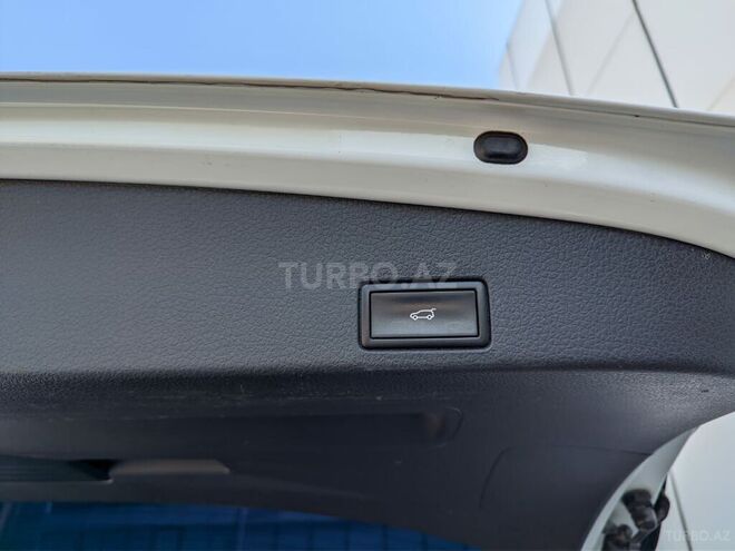 Volkswagen Touareg 2012, 220,087 km - 3.6 l - Xaçmaz