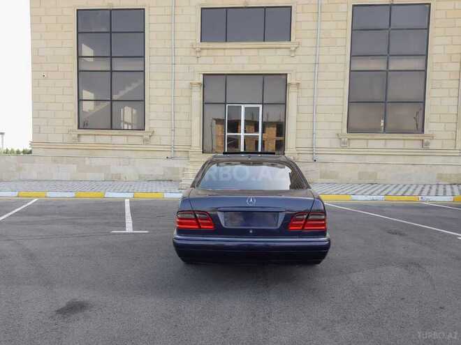 Mercedes E 240 1999, 280,000 km - 2.4 l - Sumqayıt
