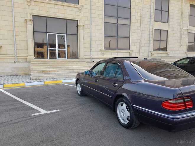 Mercedes E 240 1999, 280,000 km - 2.4 l - Sumqayıt