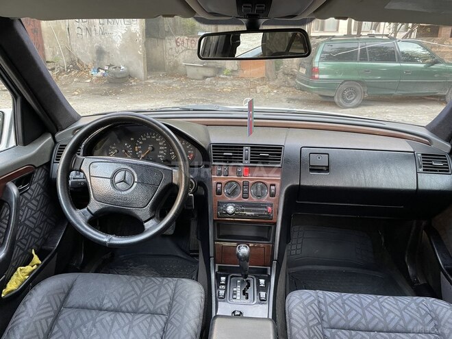 Mercedes C 180 1994, 290,000 km - 1.8 l - Bakı