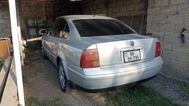 Volkswagen Passat 1998, 210,000 km - 1.8 l - Ağdaş
