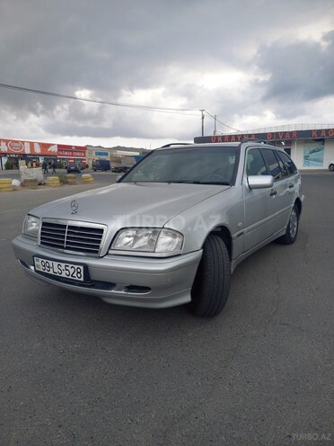 Mercedes C 200 2000, 300,000 km - 2.0 л - Bakı