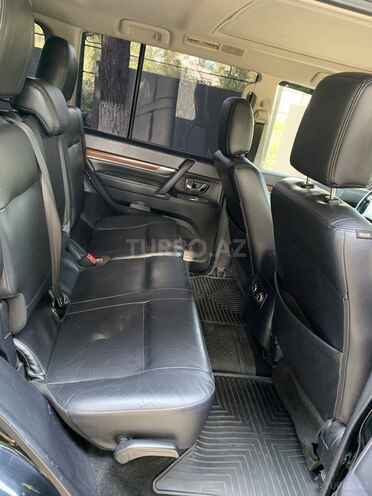 Mitsubishi Pajero 2008, 141,000 km - 3.0 л - Quba