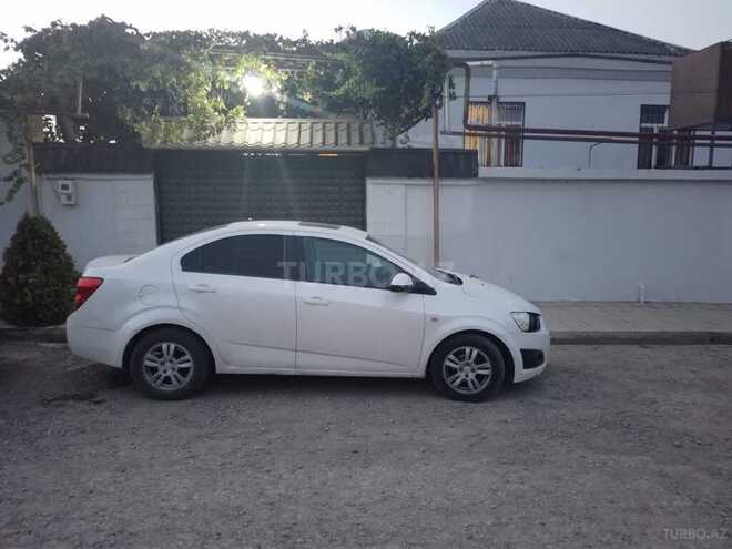 Chevrolet Aveo 2012, 175,000 km - 1.4 l - Xudat