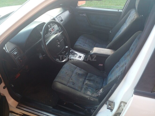 Mercedes C 250 1994, 568,789 km - 2.5 л - Astara