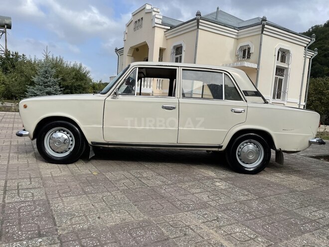 LADA (VAZ) 21011 1978, 258,085 km - 1.3 л - Quba