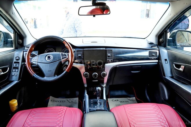 Ssang Yong Korando 2013, 175,800 km - 2.0 l - Bakı