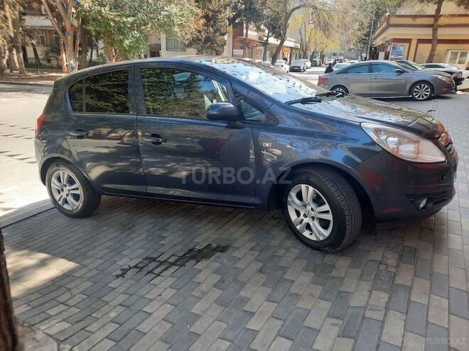 Opel Corsa 2009, 285,000 km - 1.3 л - Bakı