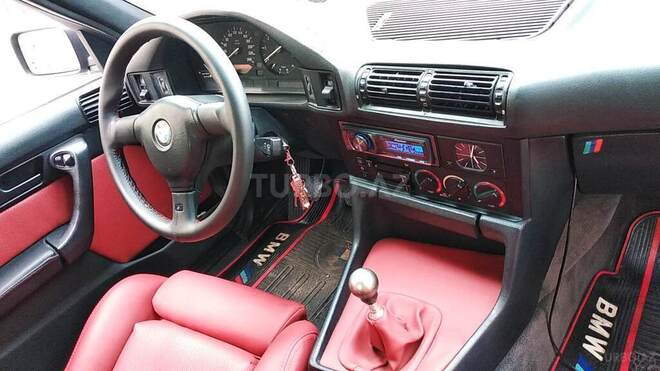 BMW 520 1991, 370,000 km - 2.0 l - Bakı