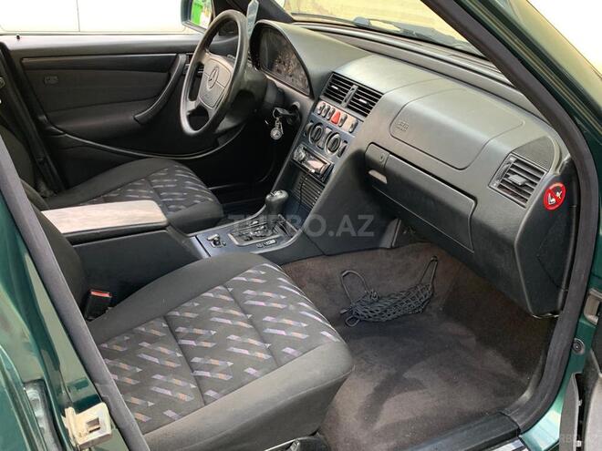 Mercedes C 200 1998, 280,000 km - 2.0 l - Bakı