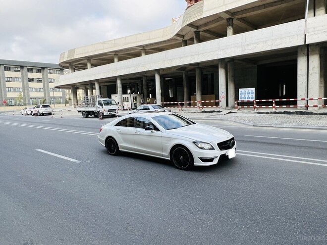Mercedes CLS 63 AMG 2012, 121,000 km - 5.5 l - Bakı
