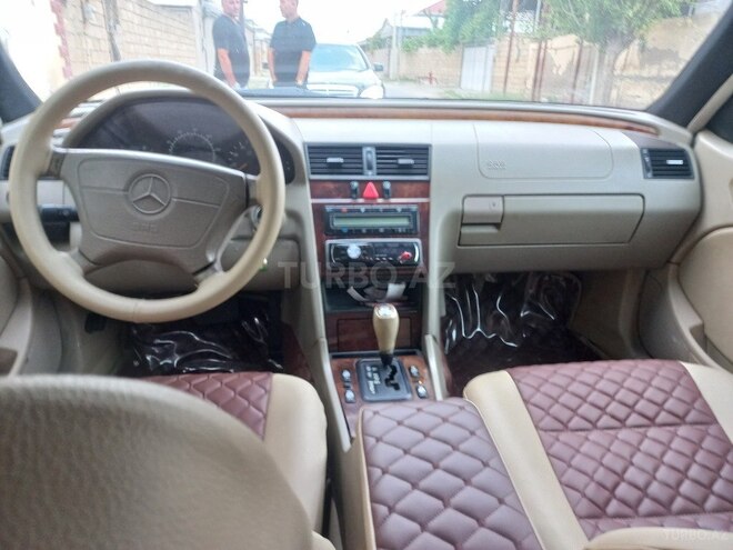 Mercedes C 230 1998, 290,000 km - 2.3 l - Hacıqabul