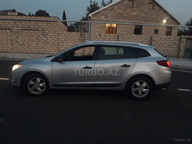 Renault Megane 2011, 285,000 km - 1.5 l - Tovuz
