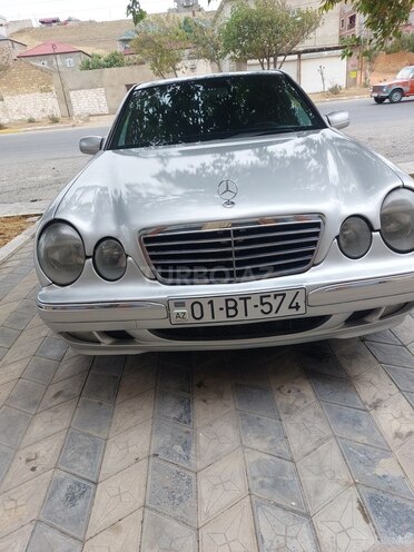 Mercedes E 220 2000, 706,000 km - 2.2 l - Bakı