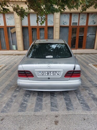 Mercedes E 220 2000, 706,000 km - 2.2 l - Bakı