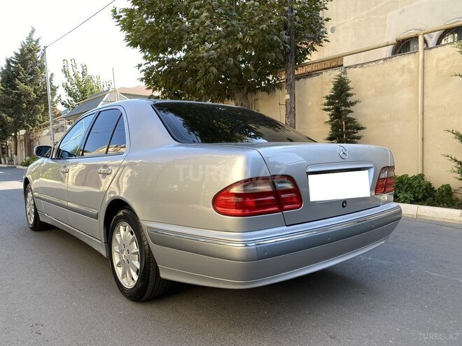 Mercedes E 240 2000, 137,000 km - 2.4 l - Bakı