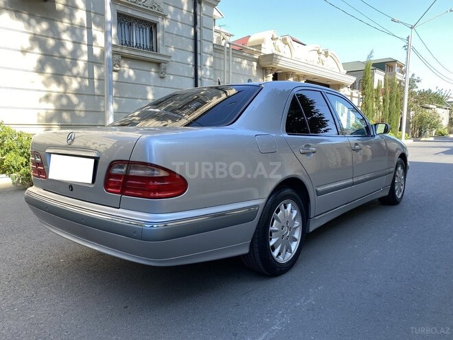 Mercedes E 240 2000, 137,000 km - 2.4 l - Bakı