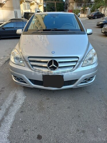 Mercedes B 180 2009, 153,000 km - 1.7 l - Bakı