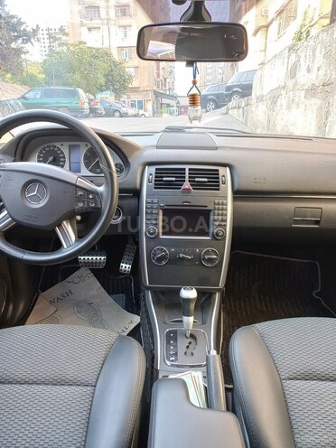 Mercedes B 180 2009, 153,000 km - 1.7 l - Bakı