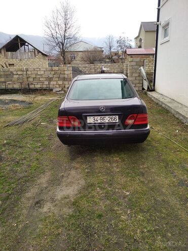 Mercedes E 200 1996, 340,000 km - 2.0 l - Zaqatala