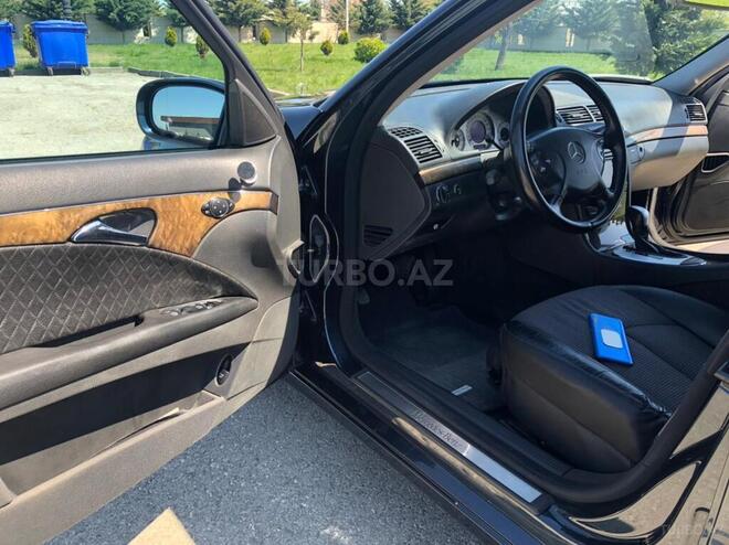Mercedes E 220 2004, 371,000 km - 2.2 l - Xaçmaz
