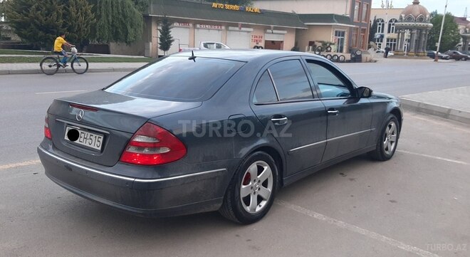 Mercedes E 220 2004, 371,000 km - 2.2 l - Xaçmaz
