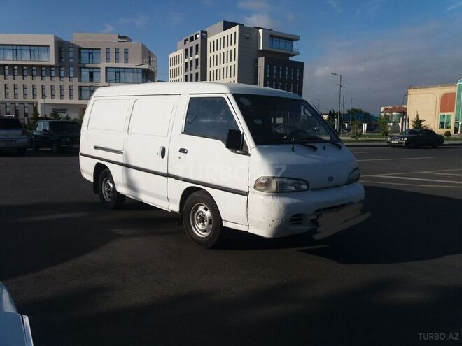 Hyundai H 100 2006, 358,985 km - 2.5 l - Bakı