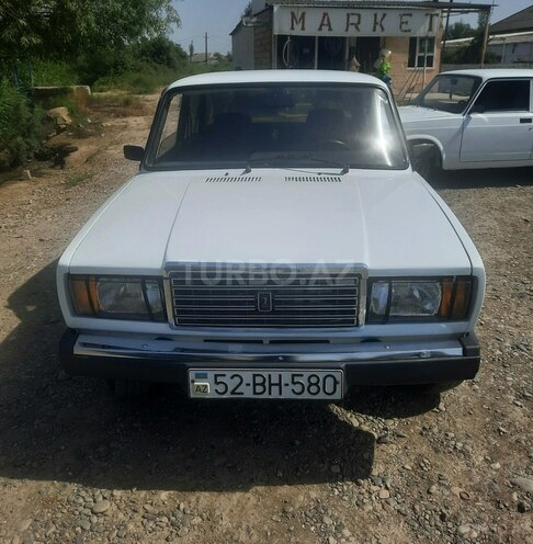 LADA (VAZ) 2107 2008, 192,000 km - 1.6 l - Salyan