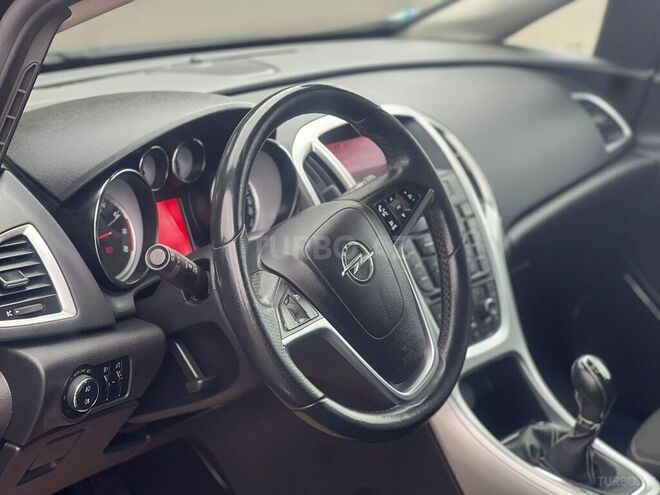 Opel Astra 2010, 197,549 km - 1.4 л - Bakı