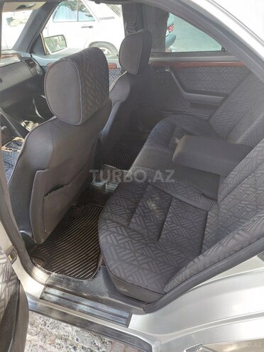 Mercedes C 200 1995, 111,000 km - 2.0 л - Bakı