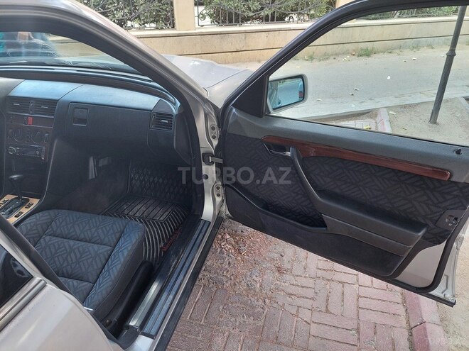 Mercedes C 200 1995, 111,000 km - 2.0 л - Bakı