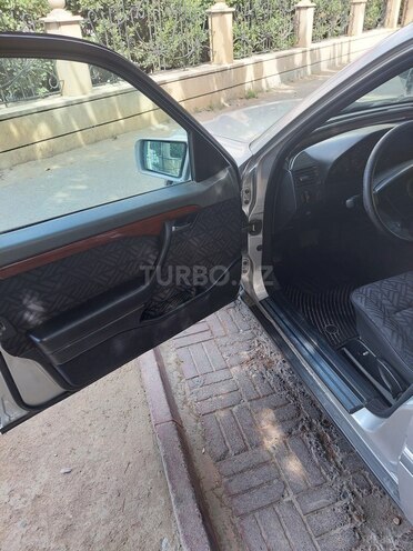 Mercedes C 200 1995, 111,000 km - 2.0 л - Bakı