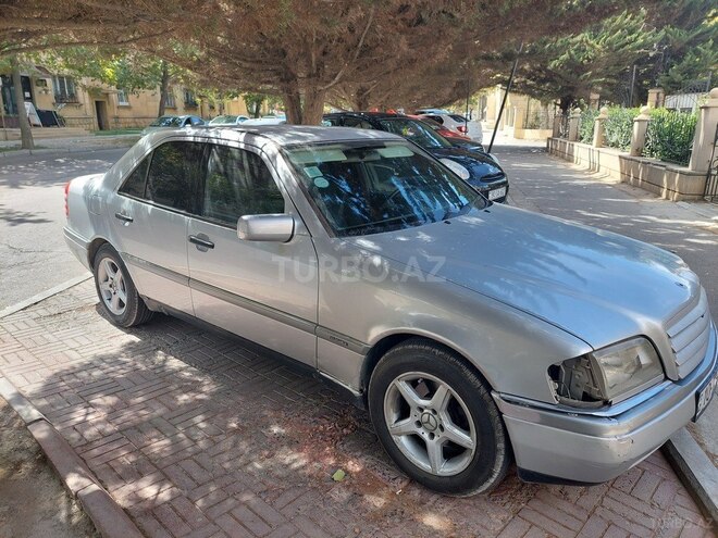 Mercedes C 200 1995, 111,000 km - 2.0 л - Bakı