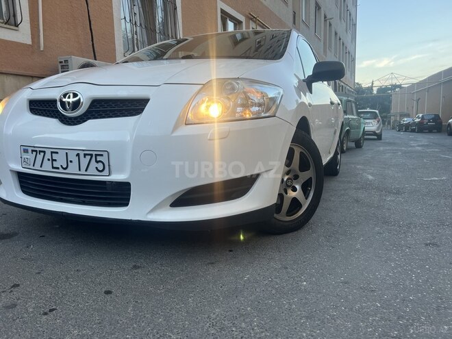 Toyota Auris 2008, 185,000 km - 1.4 l - Bakı