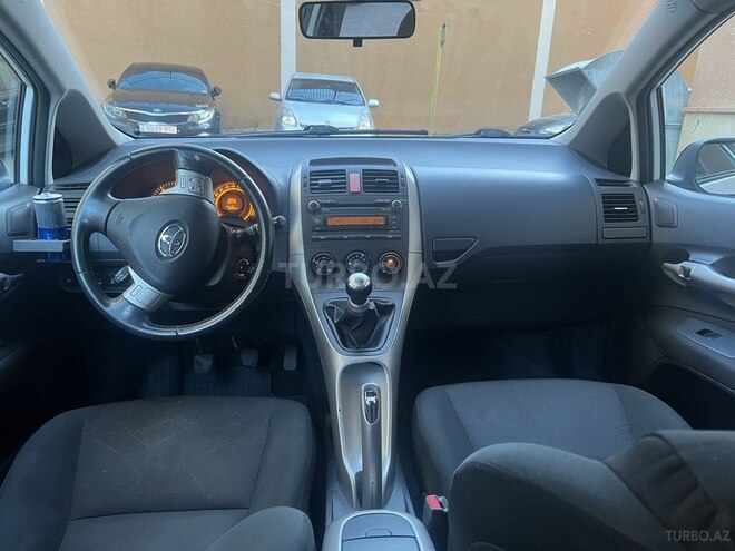 Toyota Auris 2008, 185,000 km - 1.4 l - Bakı