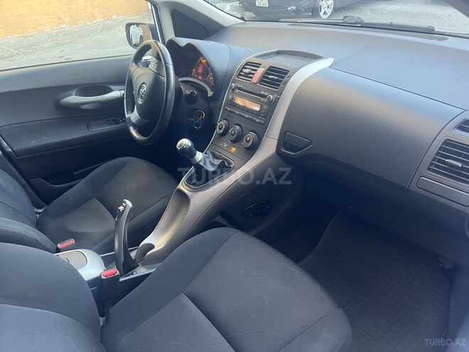 Toyota Auris 2008, 185,000 km - 1.4 l - Bakı