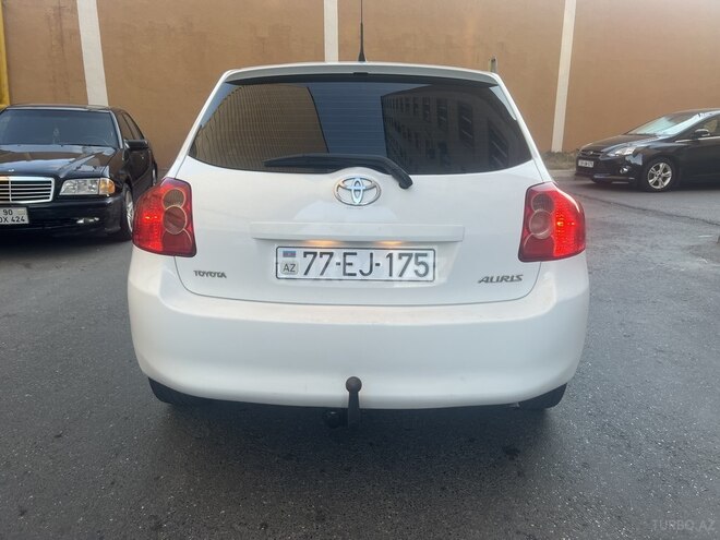 Toyota Auris 2008, 185,000 km - 1.4 l - Bakı