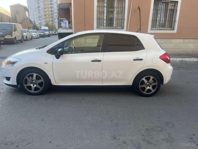 Toyota Auris 2008, 185,000 km - 1.4 l - Bakı