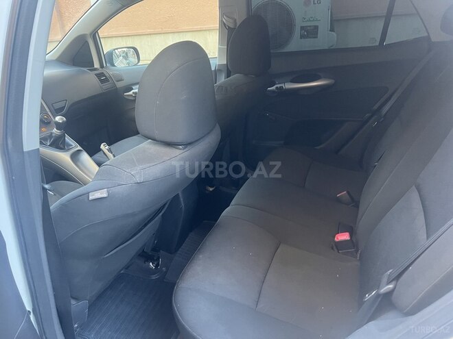 Toyota Auris 2008, 185,000 km - 1.4 l - Bakı