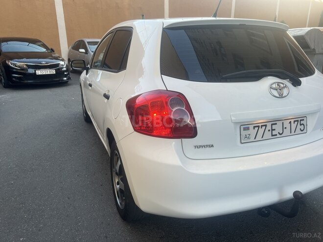 Toyota Auris 2008, 185,000 km - 1.4 l - Bakı