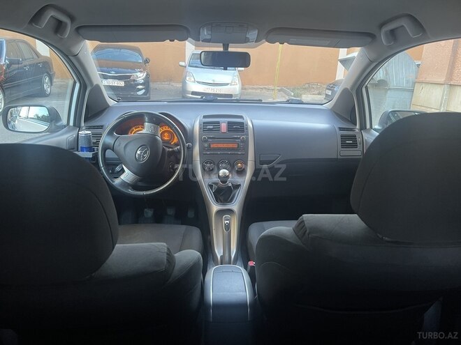 Toyota Auris 2008, 185,000 km - 1.4 l - Bakı
